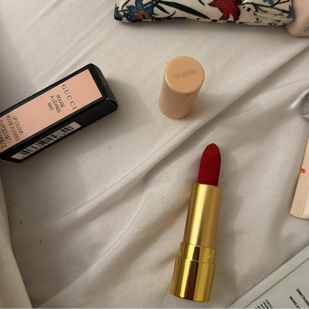 Wholesale Makeup skin care Gucci, Dior, Kylie cosmetics nars